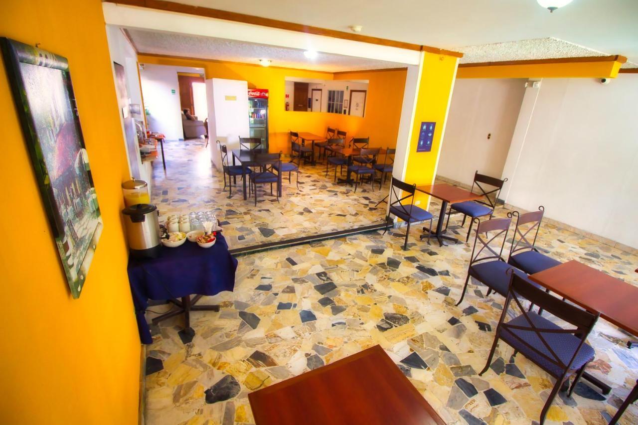 Antiguo Cuscatlán Hotel Santa Elena מראה חיצוני תמונה