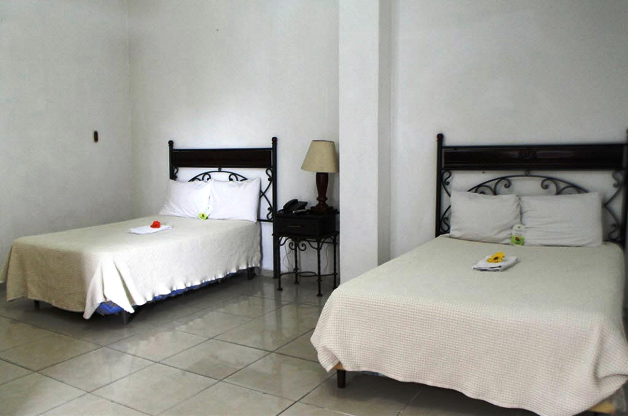 Antiguo Cuscatlán Hotel Santa Elena מראה חיצוני תמונה