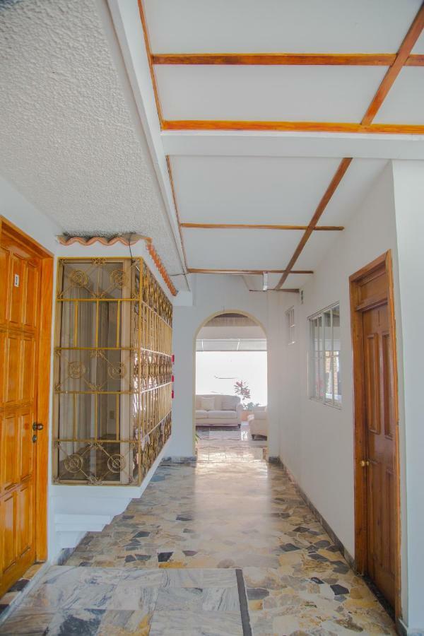 Antiguo Cuscatlán Hotel Santa Elena מראה חיצוני תמונה