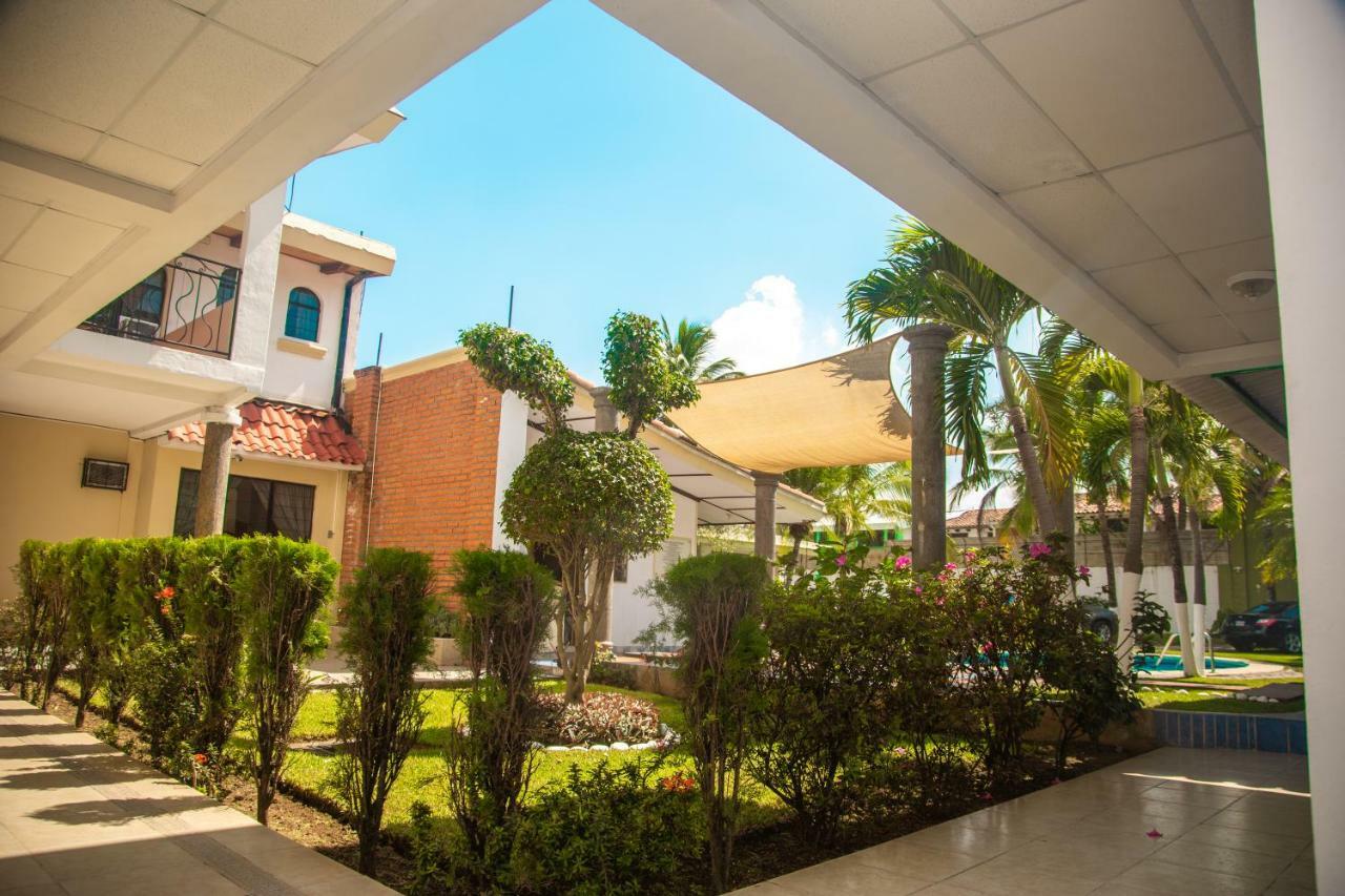 Antiguo Cuscatlán Hotel Santa Elena מראה חיצוני תמונה